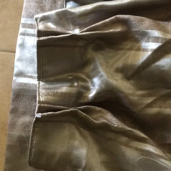🔥 ON SALE 🔥 2 Panels 💖 Silky Curtain Panel Set-I have 2 panel